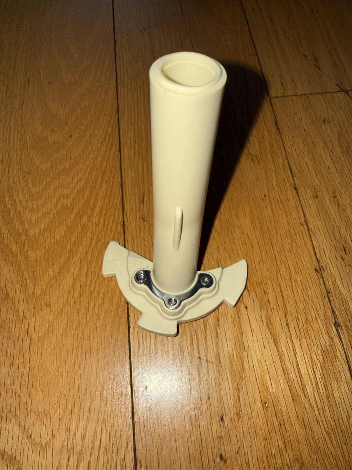Cuisinart Food Processor DLC-9 Replacement Stem Original Part DLC-2009.