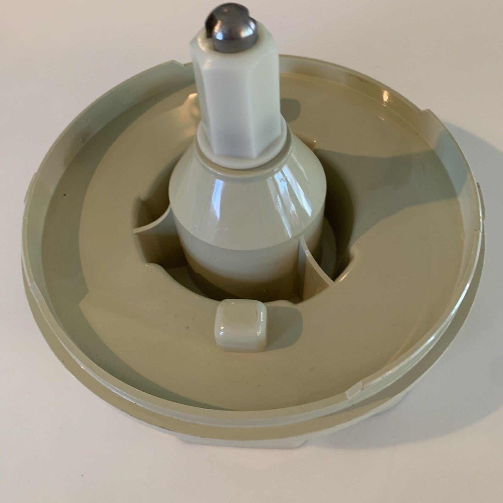Vintage OSTER Regency Kitchen Center Food Processor Adapter, Base & Lid 957-16F