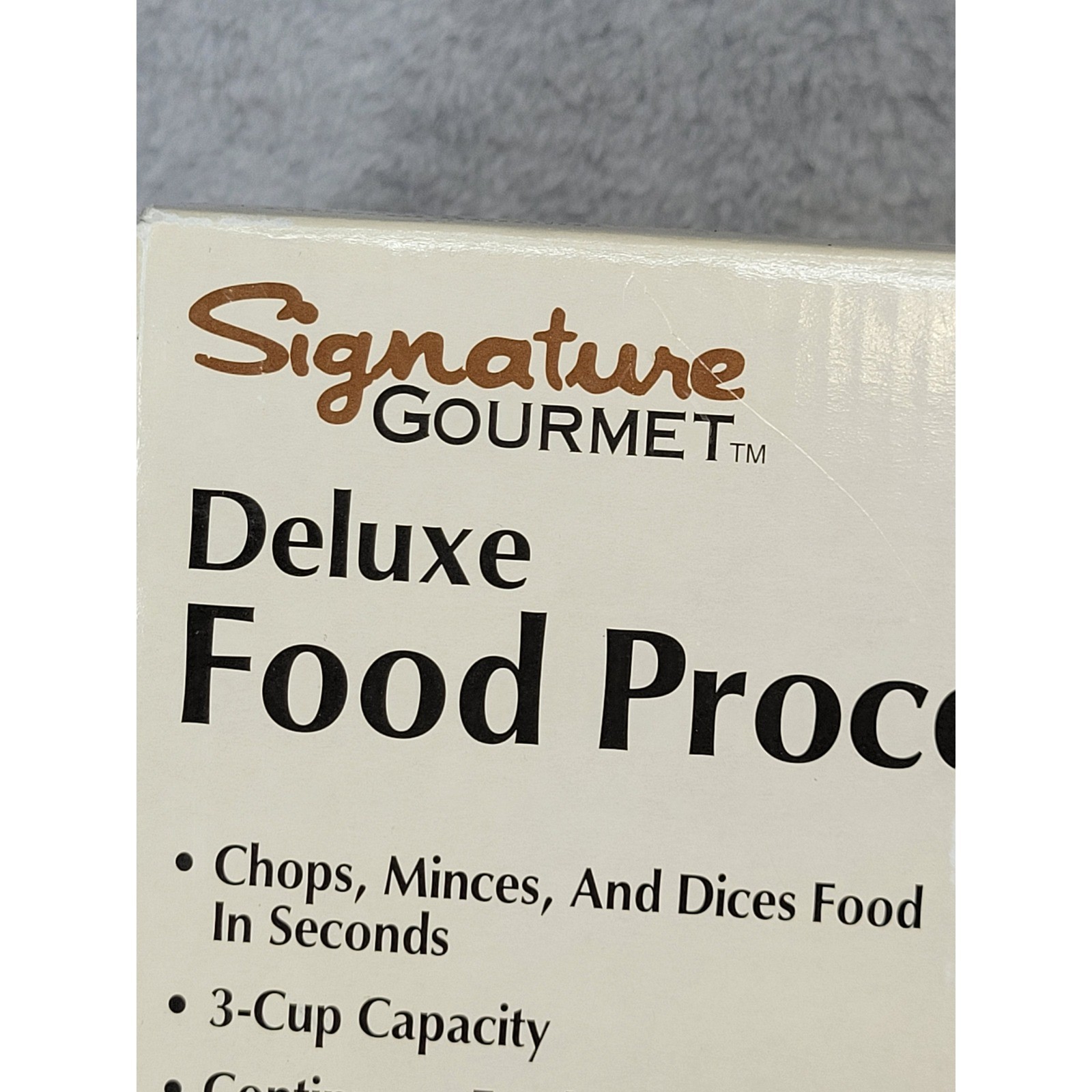 Signature Gourmet Deluxe Food Processor with Chute 3 Cup Capacity White Kitchen