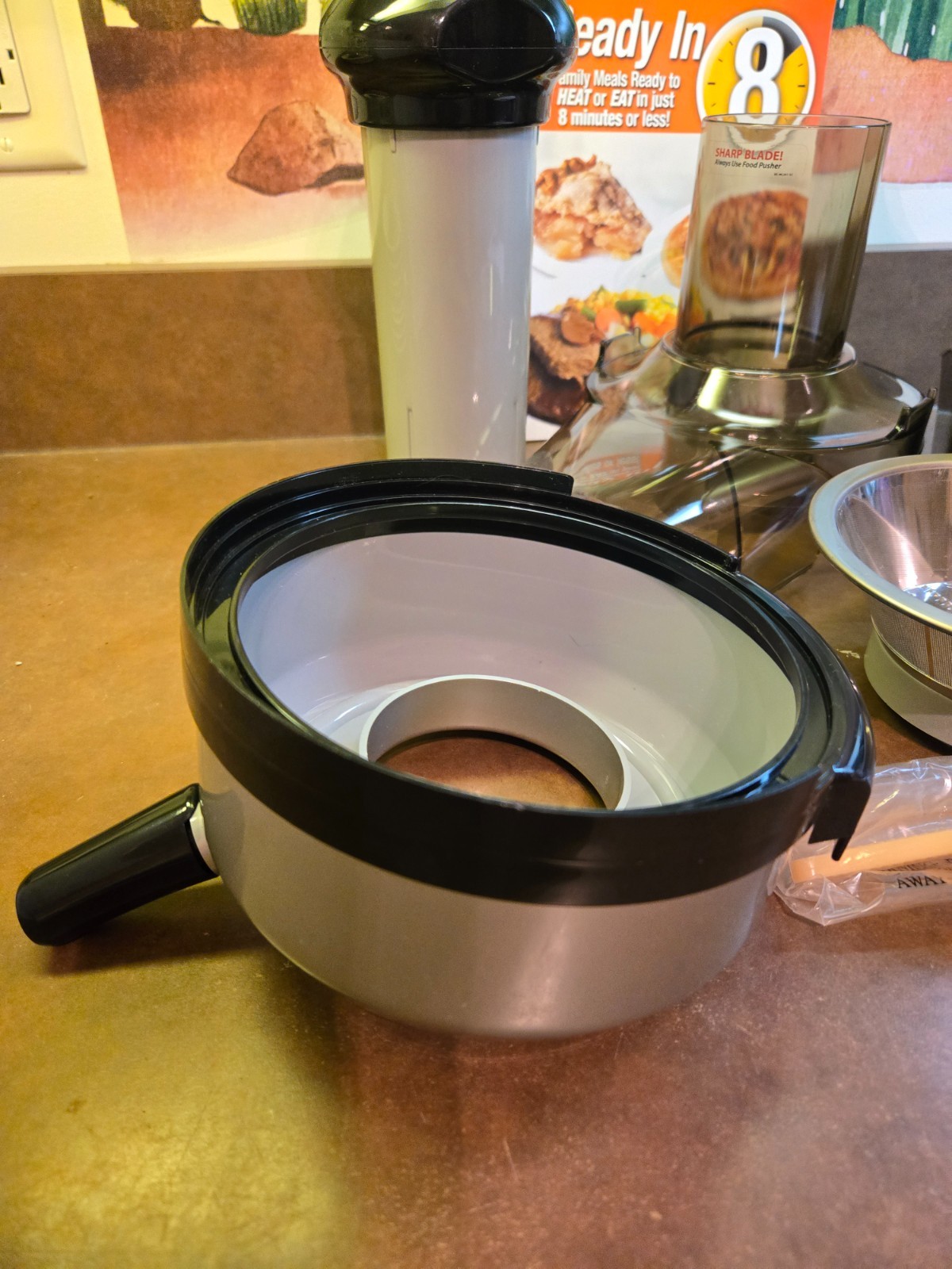 Bullet Express BE-110 – Juicer Assembly with Recipe Book