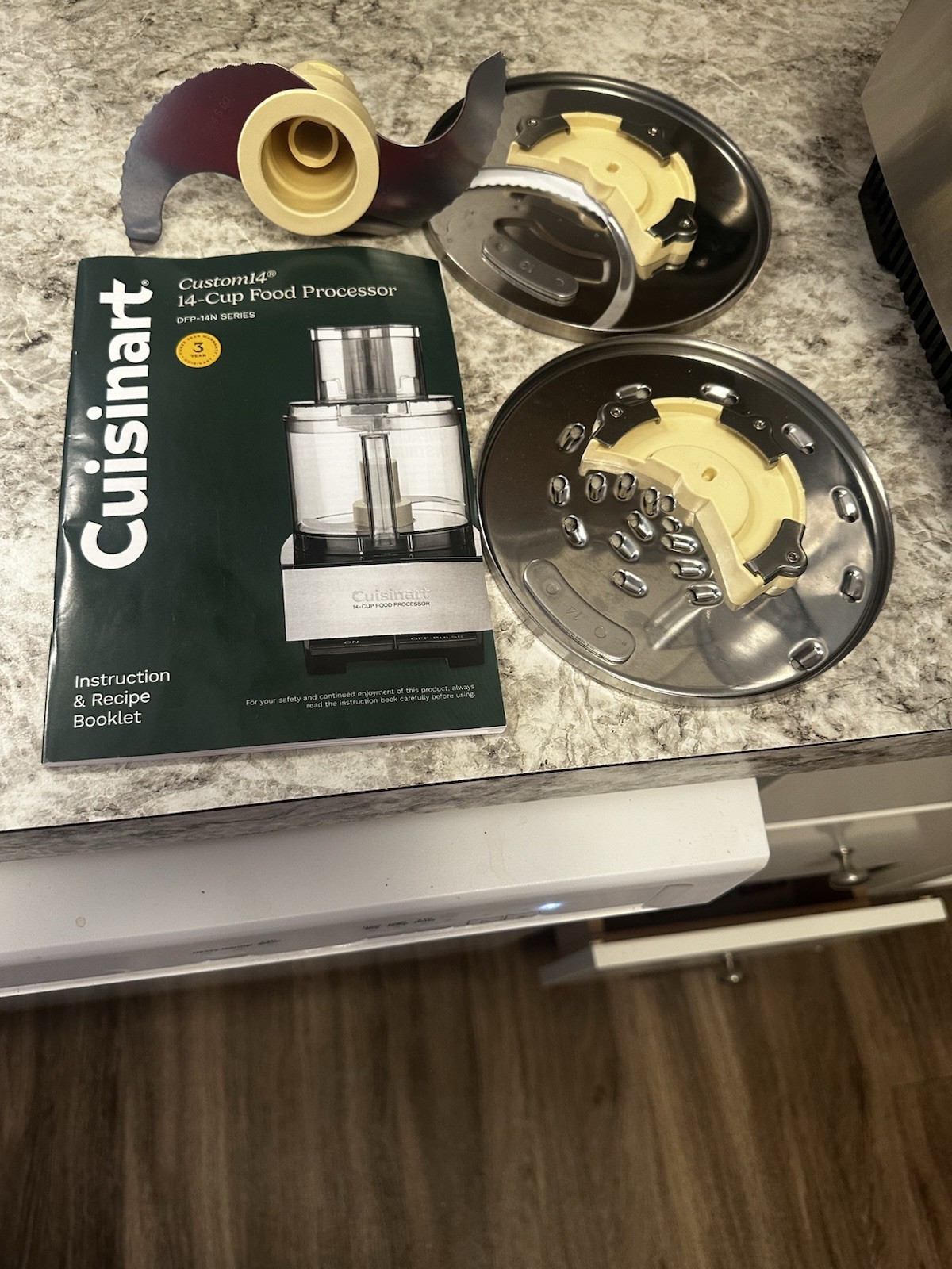 Cuisinart Food Processor 14-Cup Stainless Steel DFP-14BCNY Brand New!