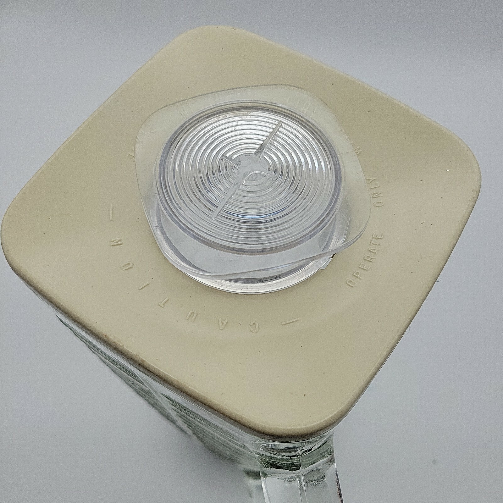 Oster Kitchen Center BLENDER JAR 5 Cup Glass Pitcher with Lid Blade