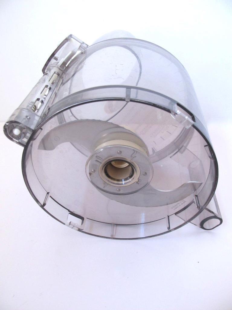 Cuisinart Deluxe 11 Food Processor Pristine Condition plus Slicing Blade Disc