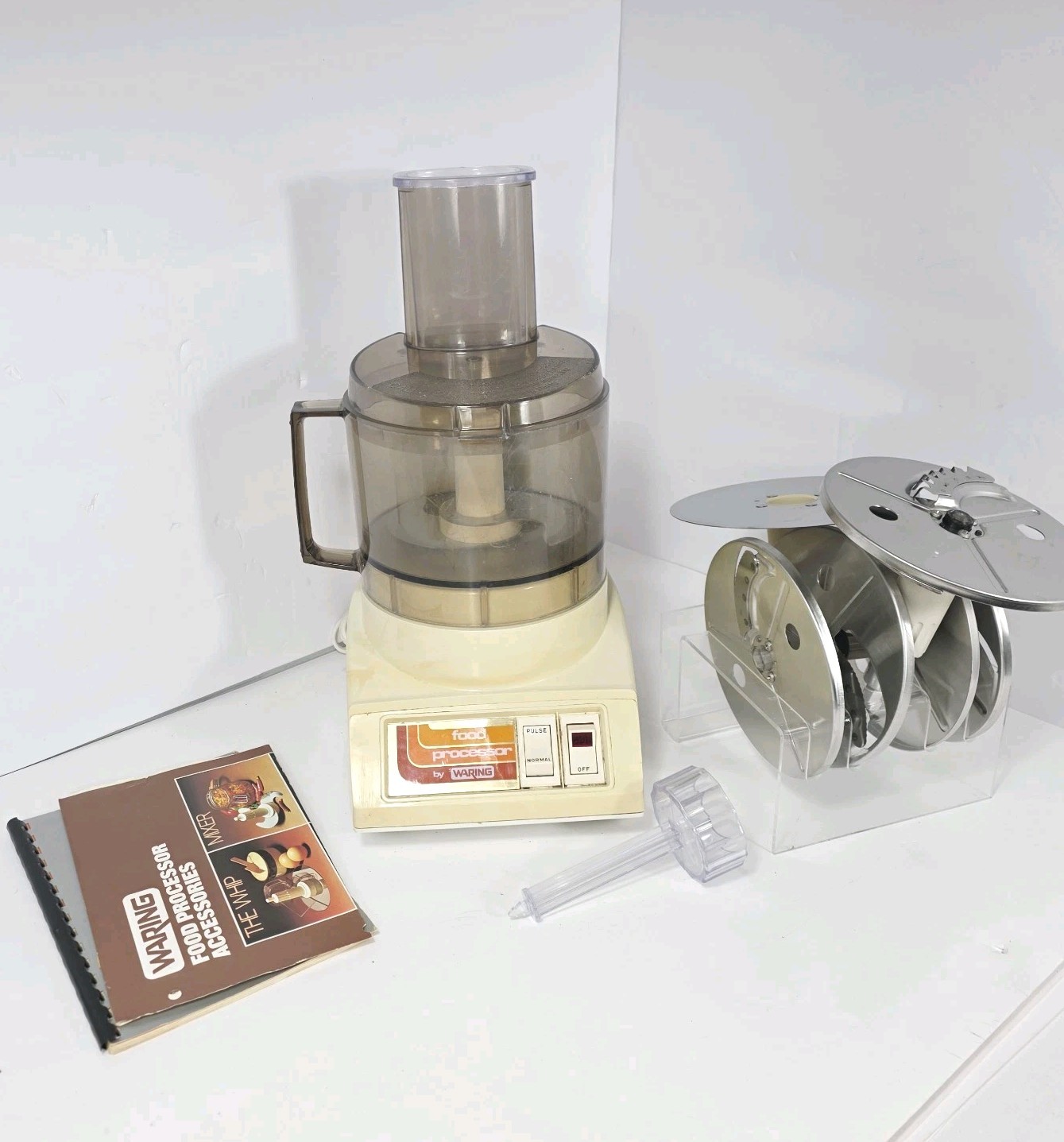 Vintage Food Processor Waring FP510 and Blade 805 W/ Blades Manual & Accessories