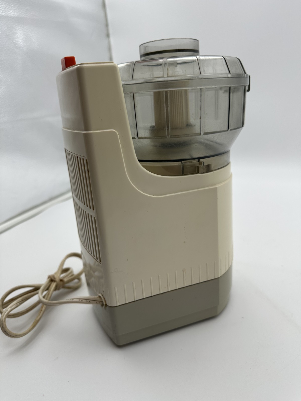 VTG Presto Minnie Max Compact Food Processor 0290001 Working