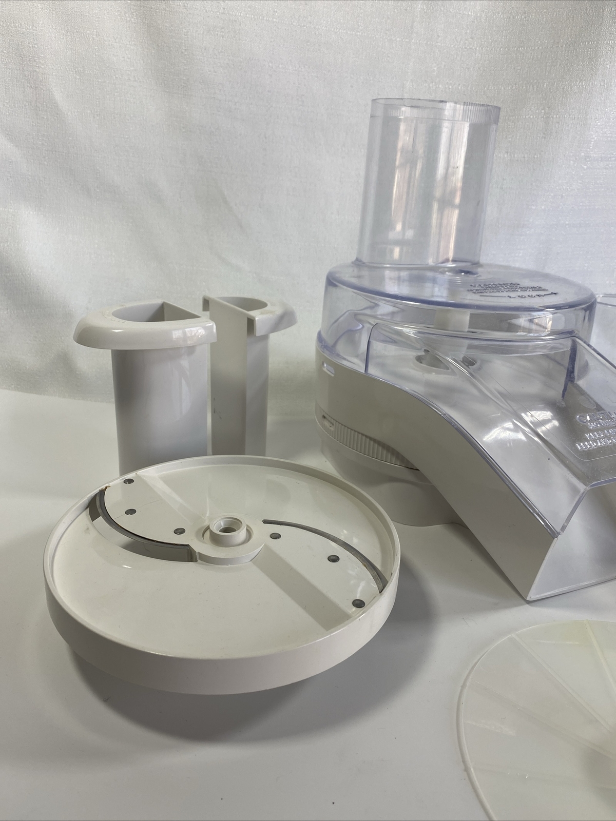 Oster 957-18F Kitchen Center Food Processor Slicer Salad Shooter Accessories
