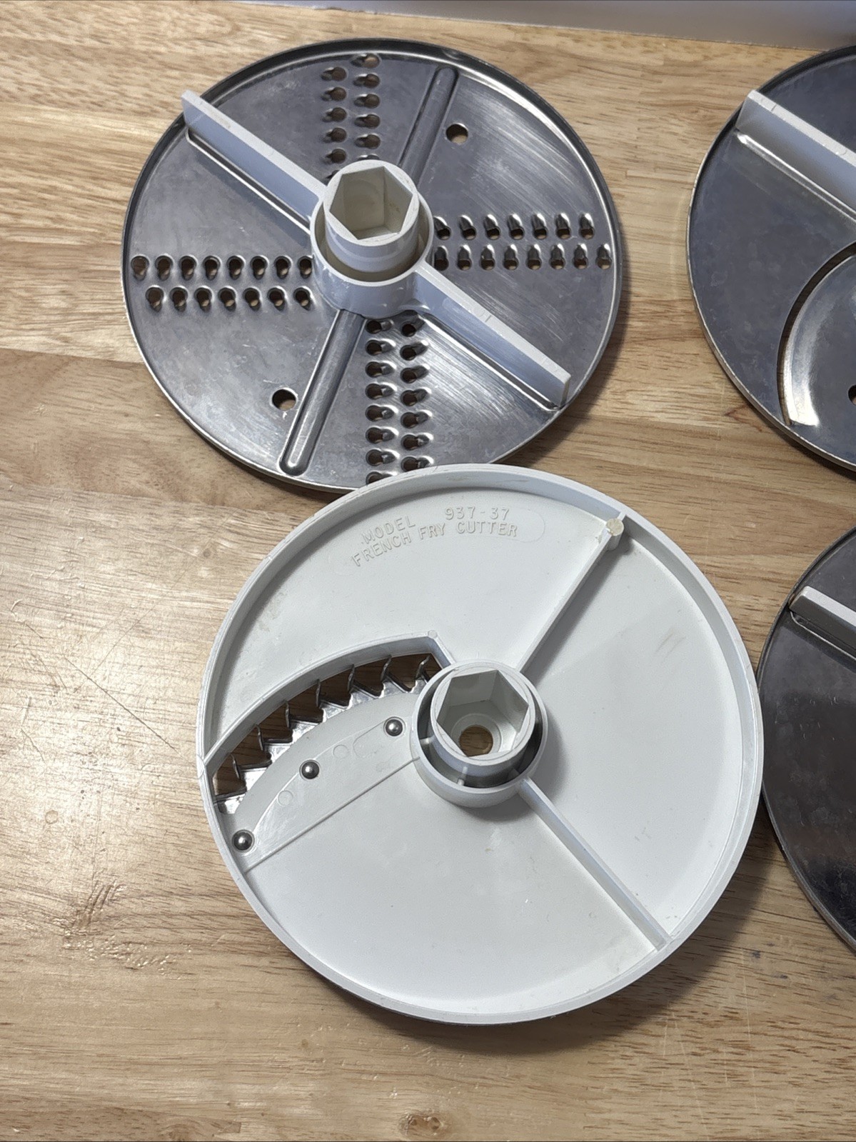 Oster Foodcrafter Food Processor Slicing Shredding French Fry Disc Blades x4