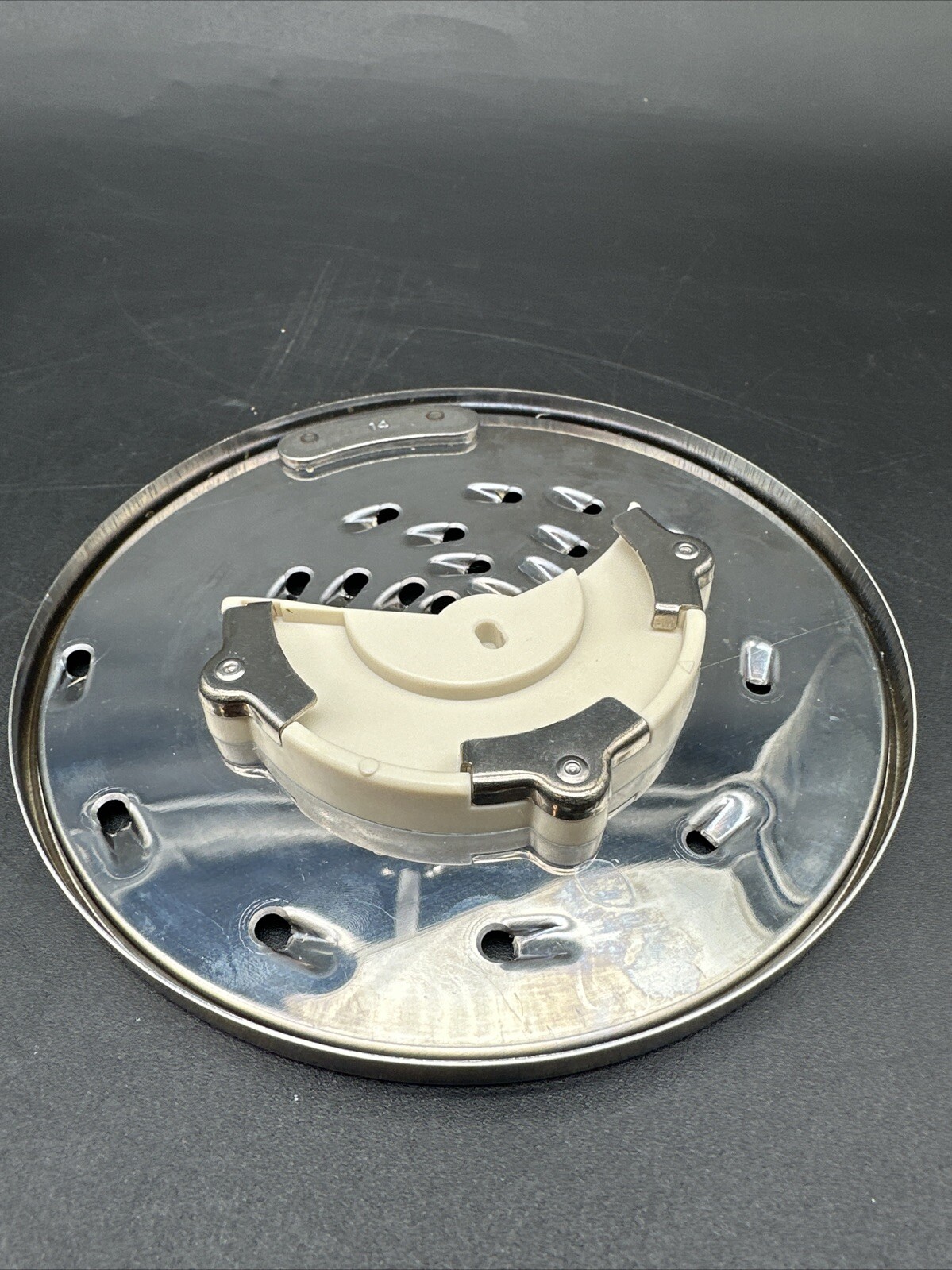 Cuisinart DLC-7 Super Pro DLC-037 Medium + DLC 044 4mm Shred Slice Discs PARTS