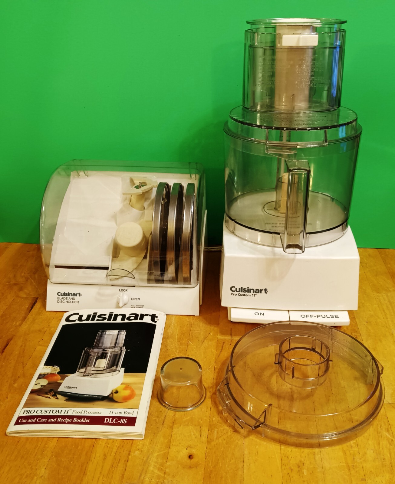 Cuisinart DLC-8S TX Type 28 Pro Custom 11 cup Processor,blades,holder -see notes