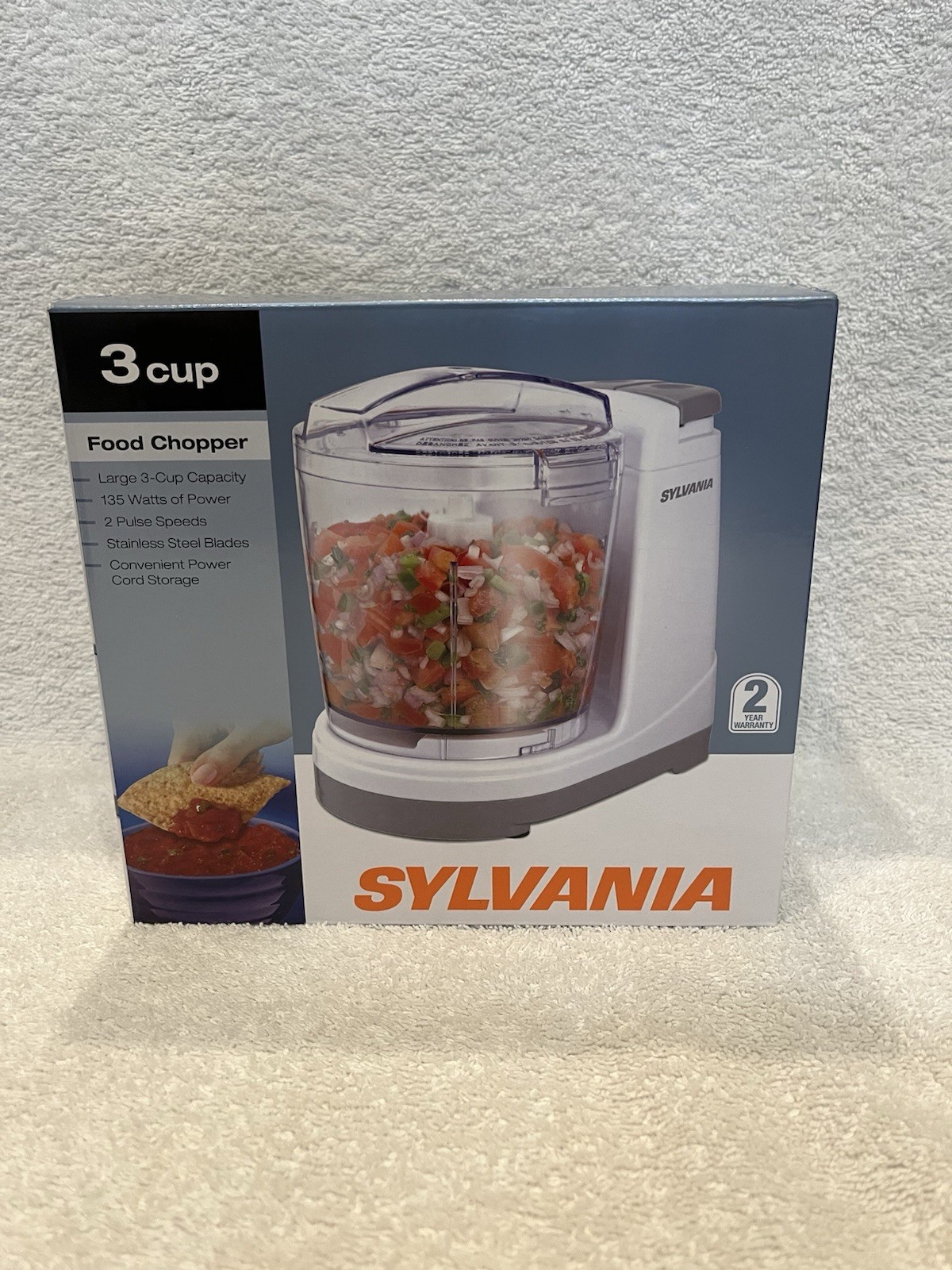 NIB Electric food chopper, Sylvania #467705, 3-cup capacity, 135 Watts HL-2129-1