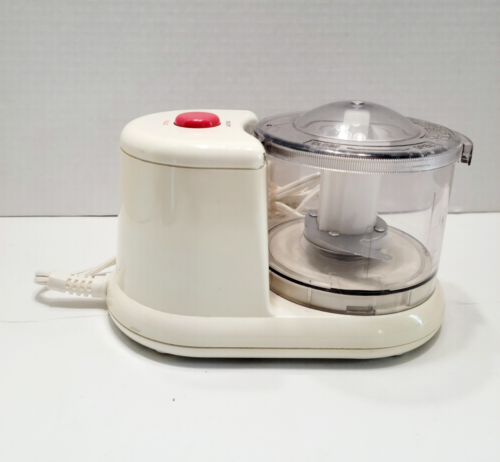 Betty Crocker Mini Chopper Compact Food Processor BC-1401 Vintage Vtg