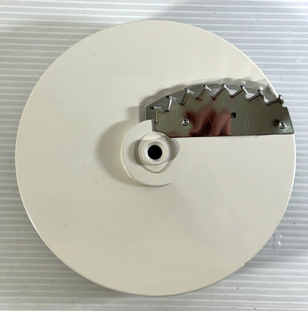 Set of 4 Oster Kitchen Center Food Processor Discs 937-81, -82, -84, -85 Parts