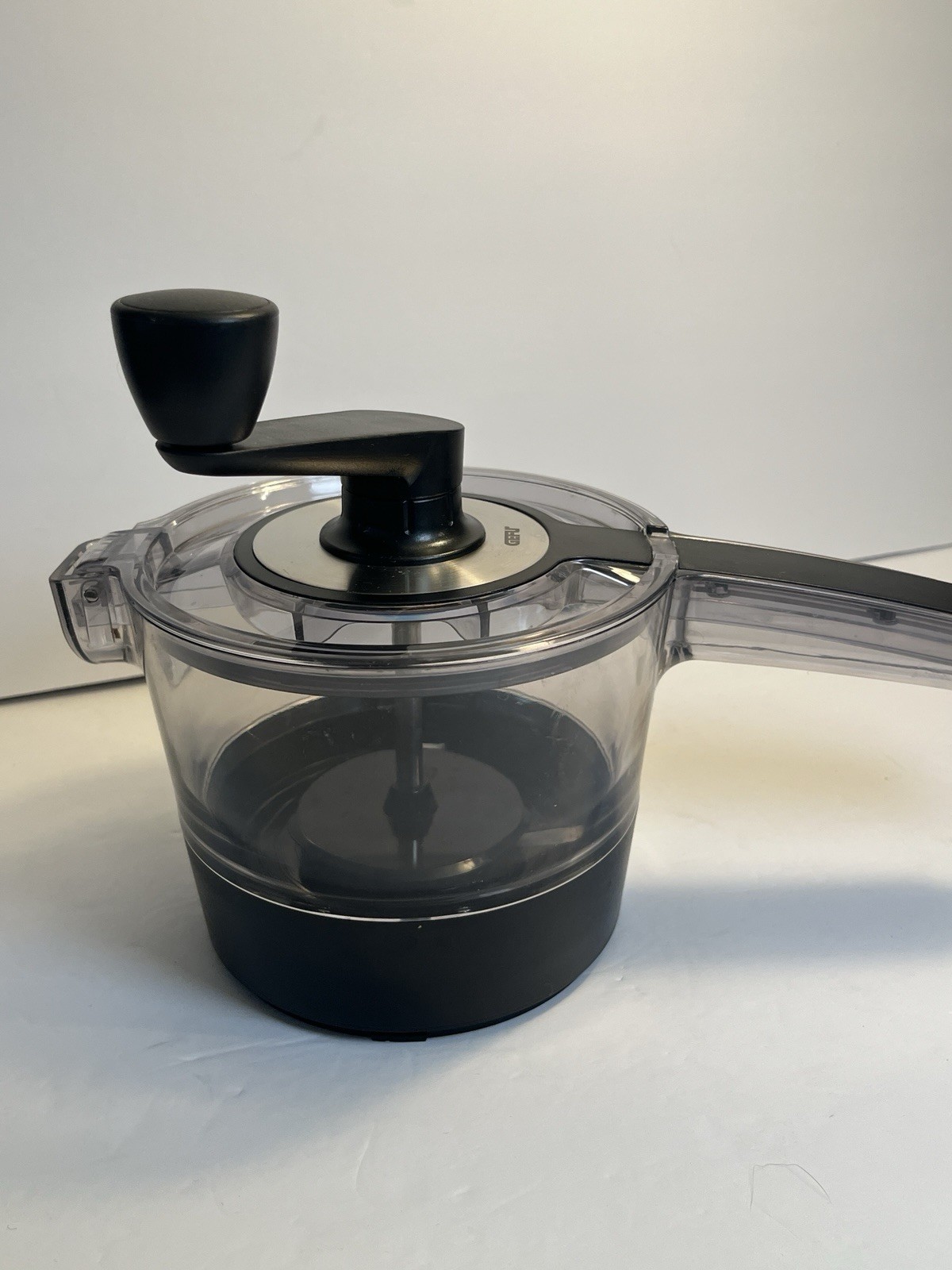 Gefu Spiralfix Spiral Slicer. Adjustable manual spiralizer.