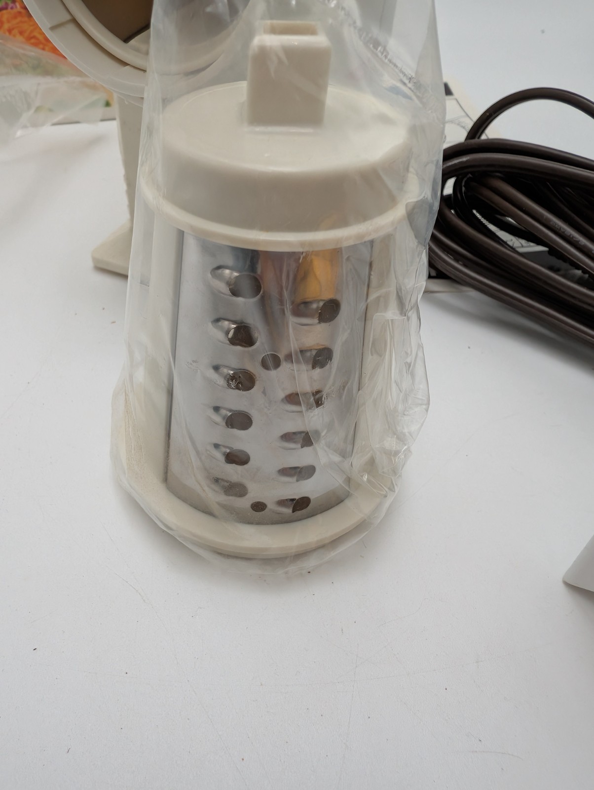Presto Cordless Rechargeable Battery Salad Shooter 02950 Open Box 1989 – Vintage