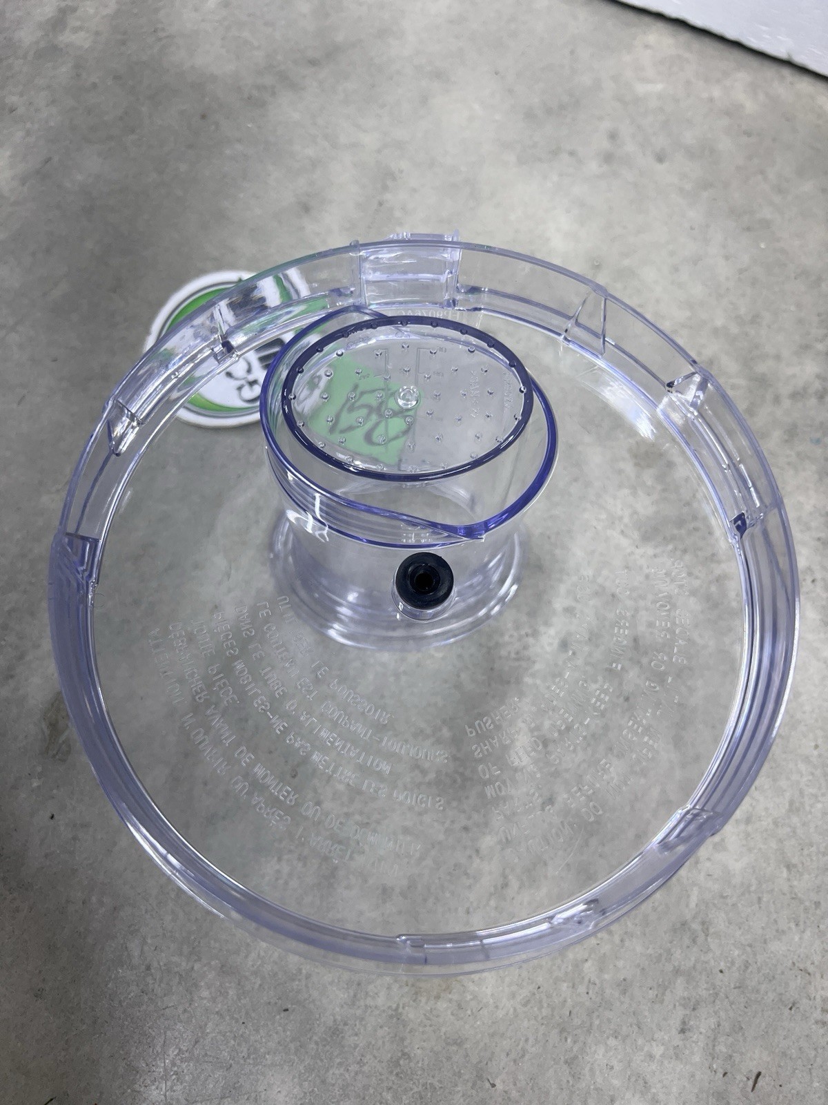 Oster food processor Model # FPSTFPMP Lid and pusher