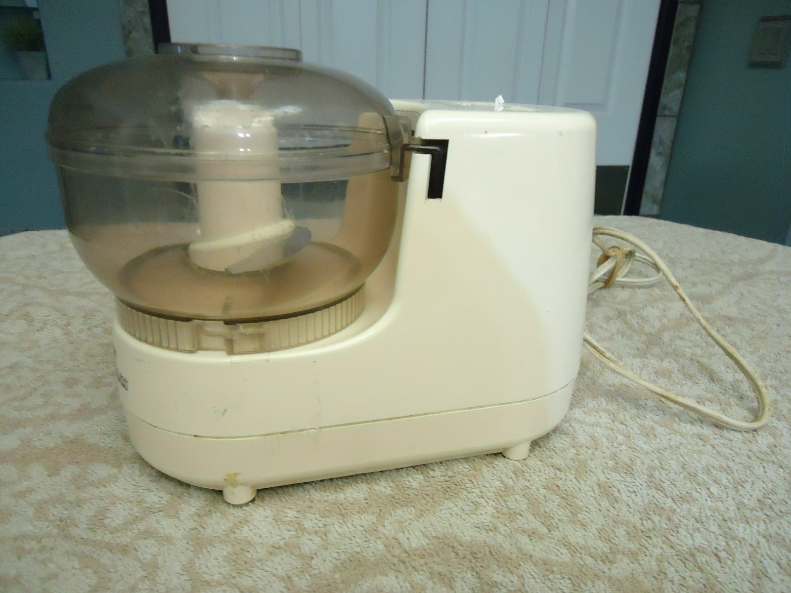 SUNBEAM OSKAR PLUS COMPACT ELECTRIC FOOD CHOPPER 14141 MADE IN FRANCE (g)