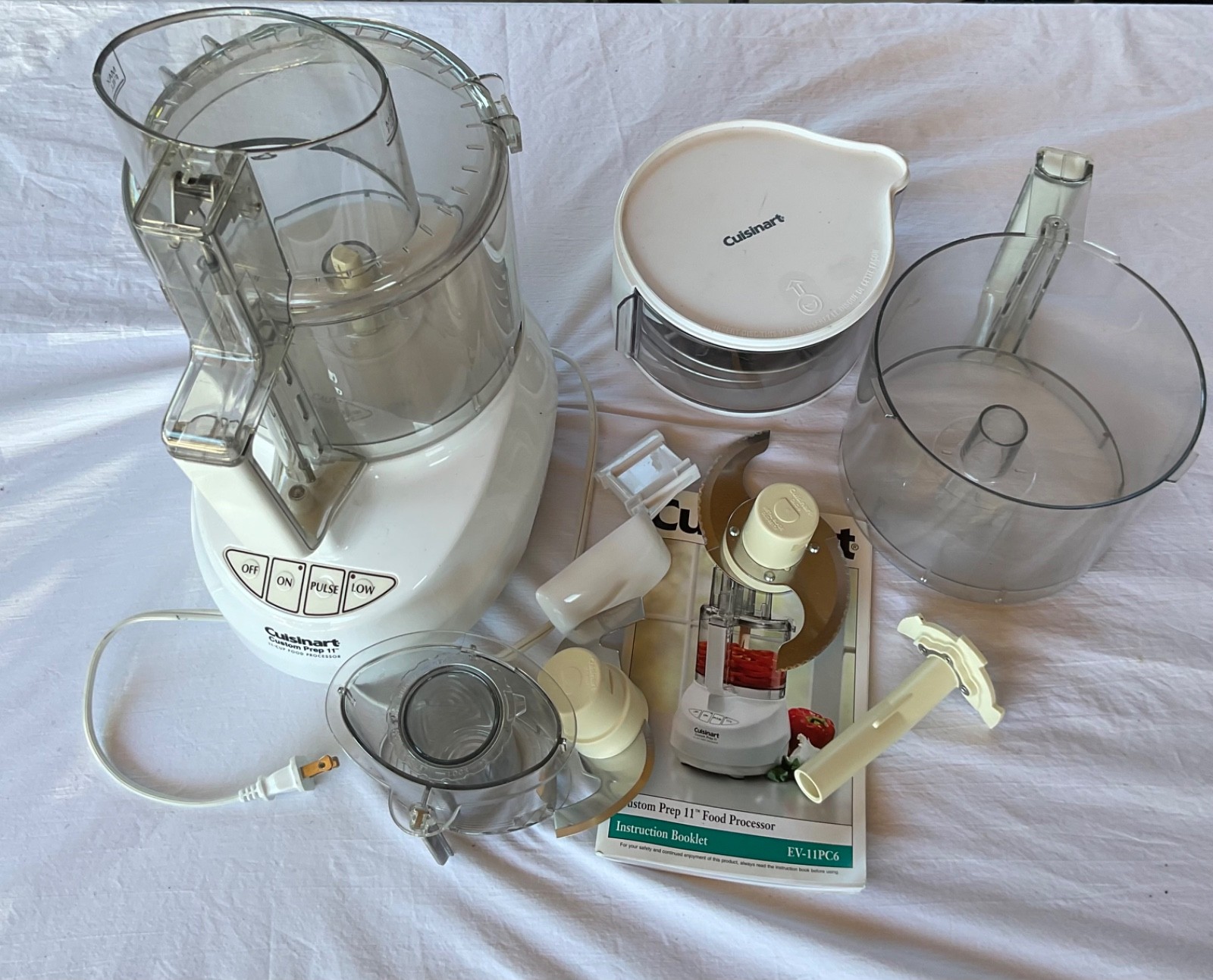 Cuisinart Prep 11 Plus Cup Food Processor White Tested attachments extras bowl